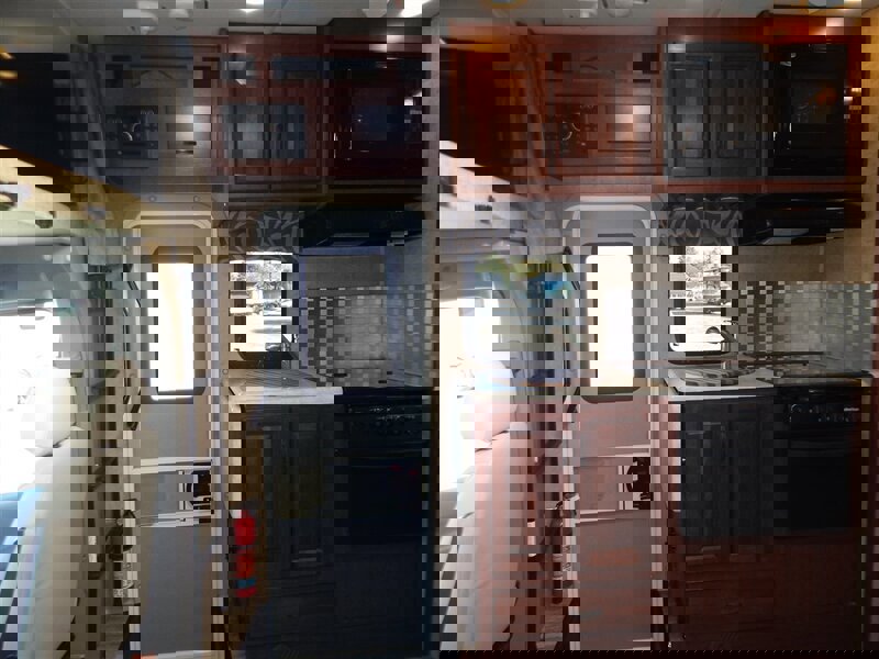 Used 2015 Mercedes-Benz Sprinter 3500 image 35