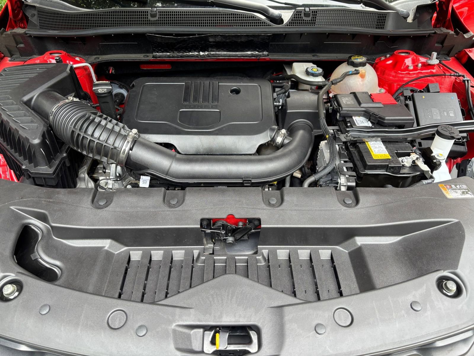 Used 2025 Chevrolet Blazer LT FWD image 32