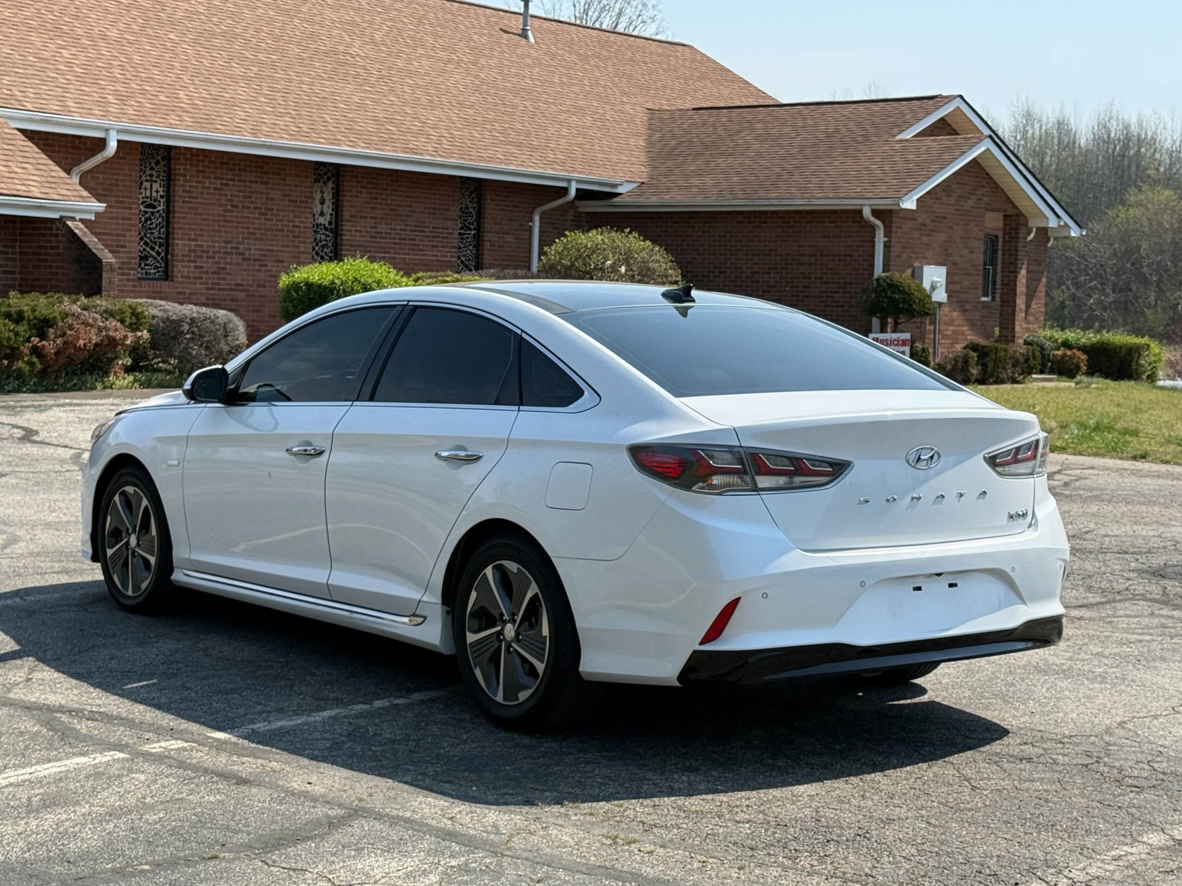 Used 2018 Hyundai Sonata Limited w/ Ultimate Package 02 FWD image 6