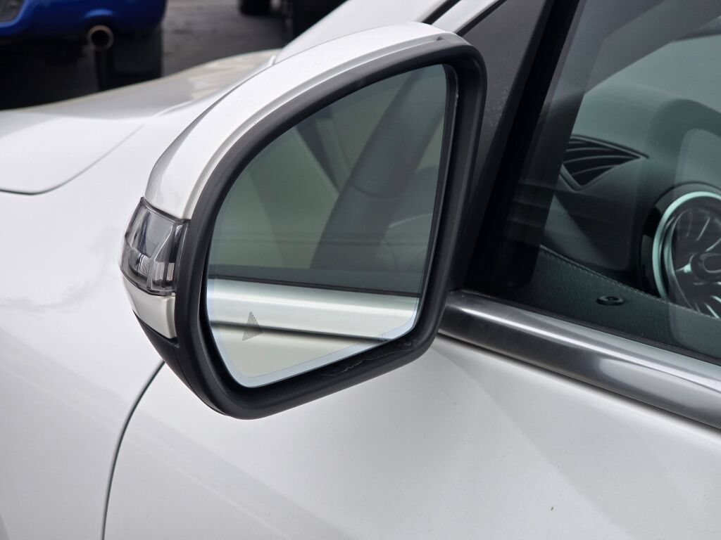 Used 2022 Mercedes-Benz GLA 250 4MATIC image 12