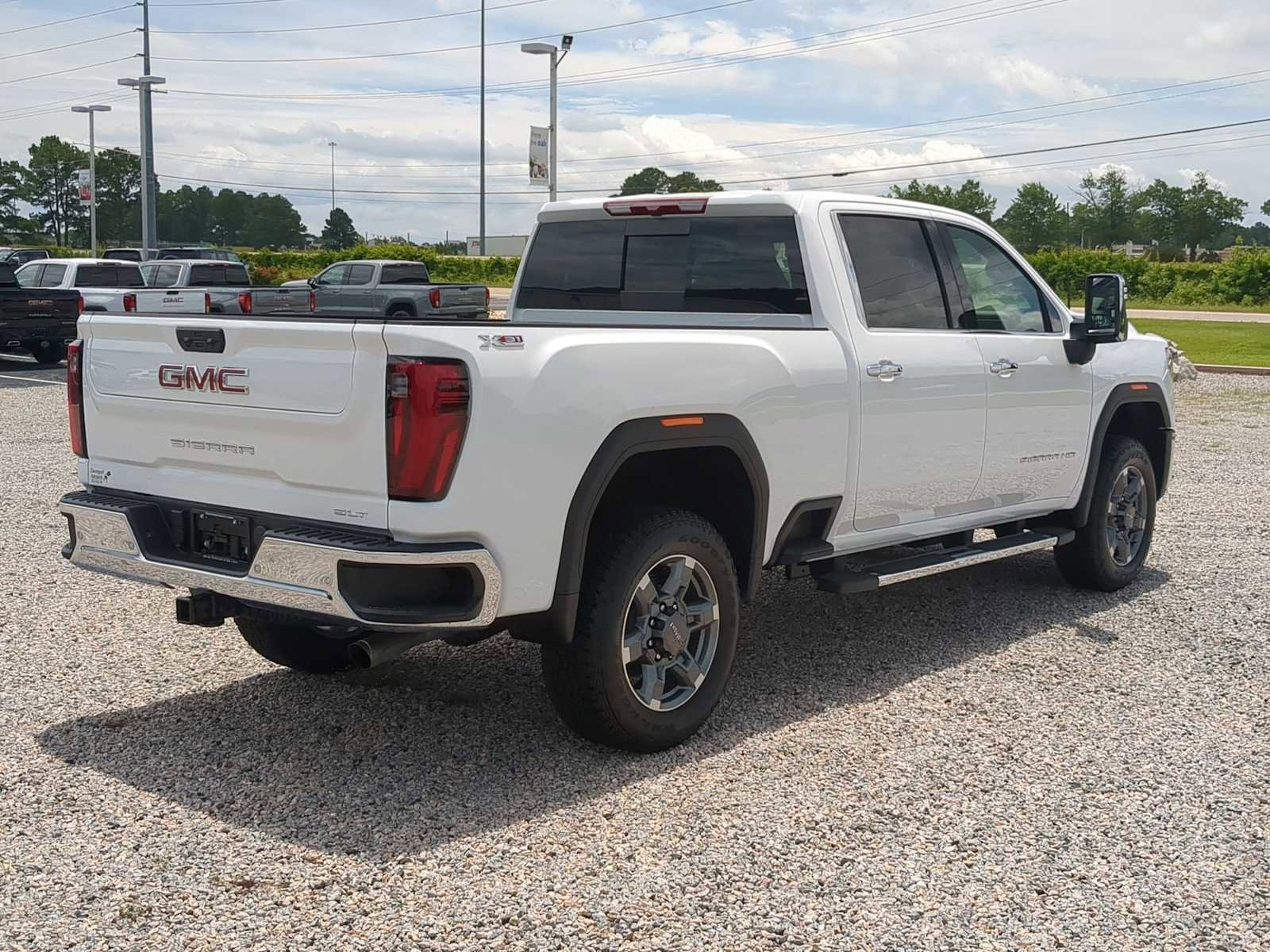 New 2025 GMC Sierra 2500 SLT w/ SLT Premium Package image 8