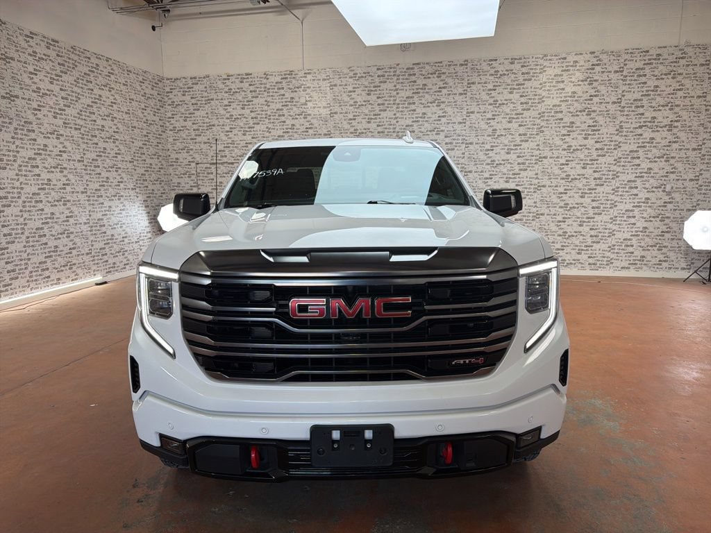 Used 2024 GMC Sierra 1500 AT4 w/ Technology Package AWD/4WD image 2