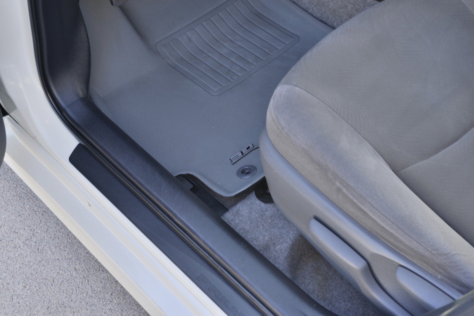 Used 2015 Toyota Prius Three image 11