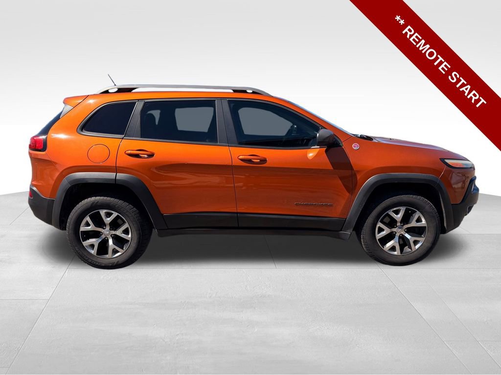Used 2014 Jeep Cherokee Trailhawk w/ Leather Interior Group AWD/4WD image 10