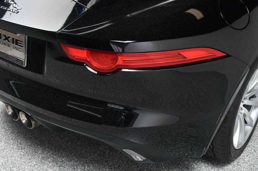 Used 2017 Jaguar F-TYPE Coupe RWD image 15