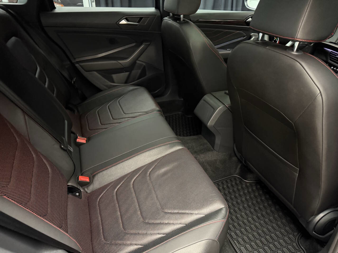 Used 2024 Volkswagen Jetta GLI Autobahn w/ GLI Black Package image 25