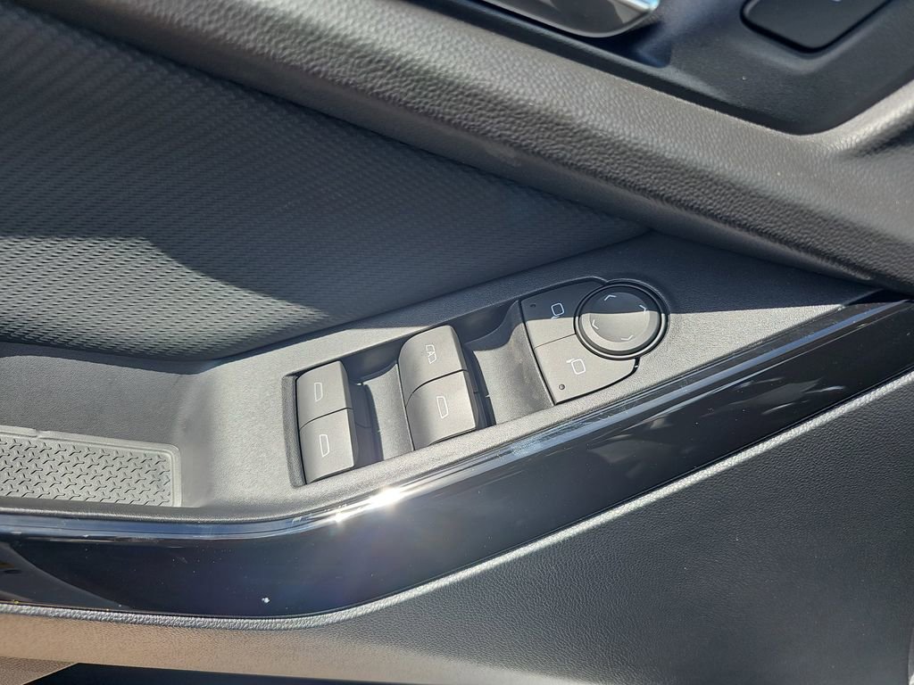 New 2026 Chevrolet Equinox LT image 16