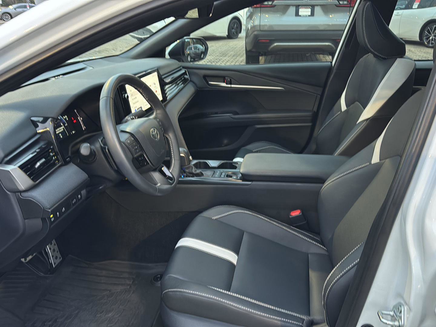 Certified 2025 Toyota Camry SE image 8