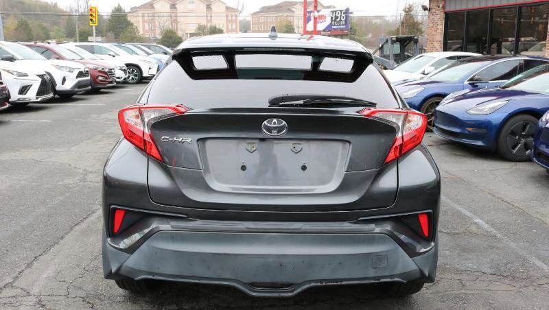 Used 2019 Toyota C-HR LE image 3