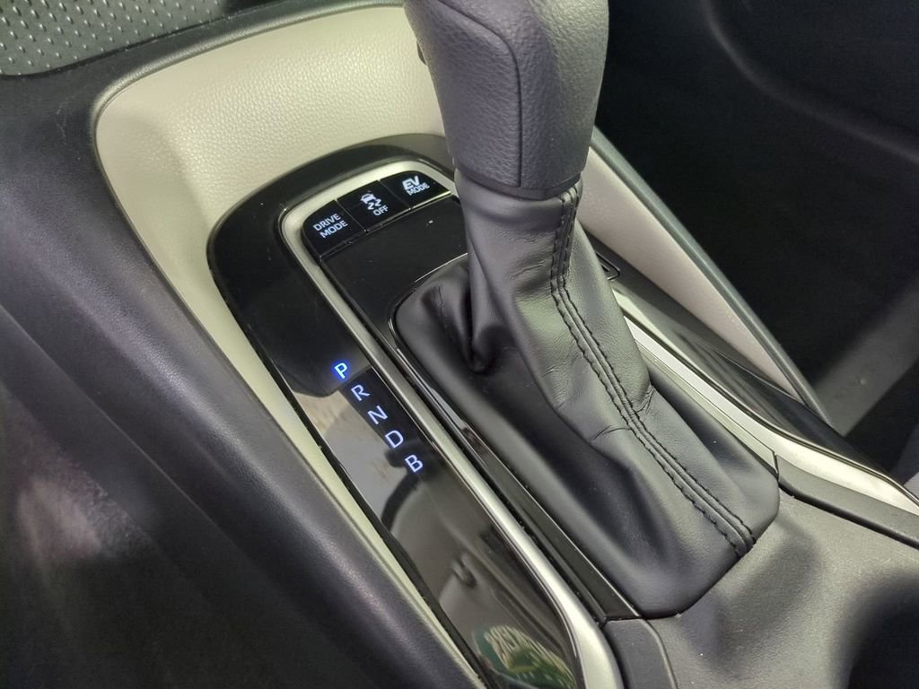 Used 2025 Toyota Corolla LE image 20