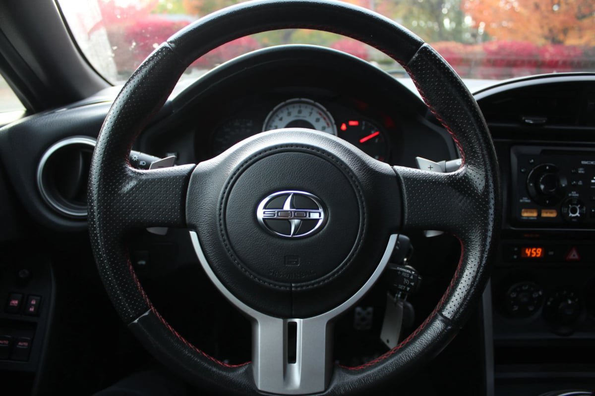 Used 2013 Scion FR-S RWD image 12