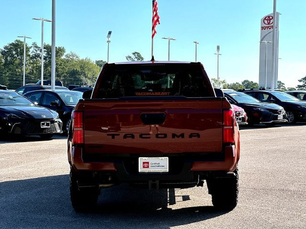 Certified 2025 Toyota Tacoma TRD Sport AWD/4WD image 7