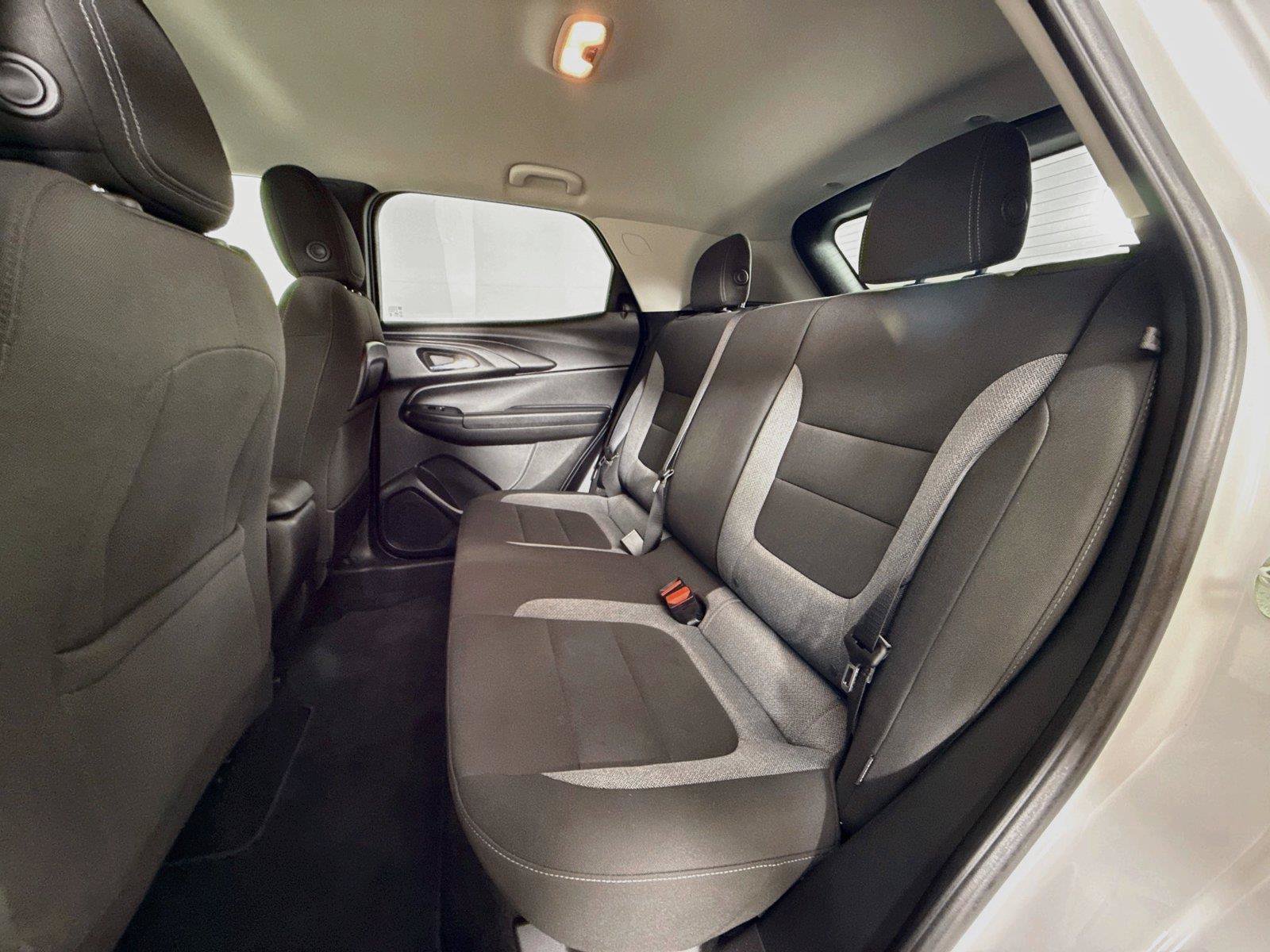 Used 2022 Chevrolet TrailBlazer LT w/ Convenience Package FWD image 24
