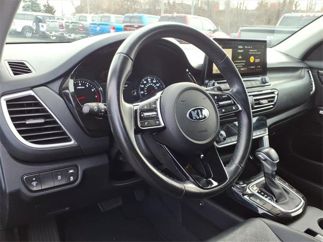Used 2021 Kia Seltos SX image 25