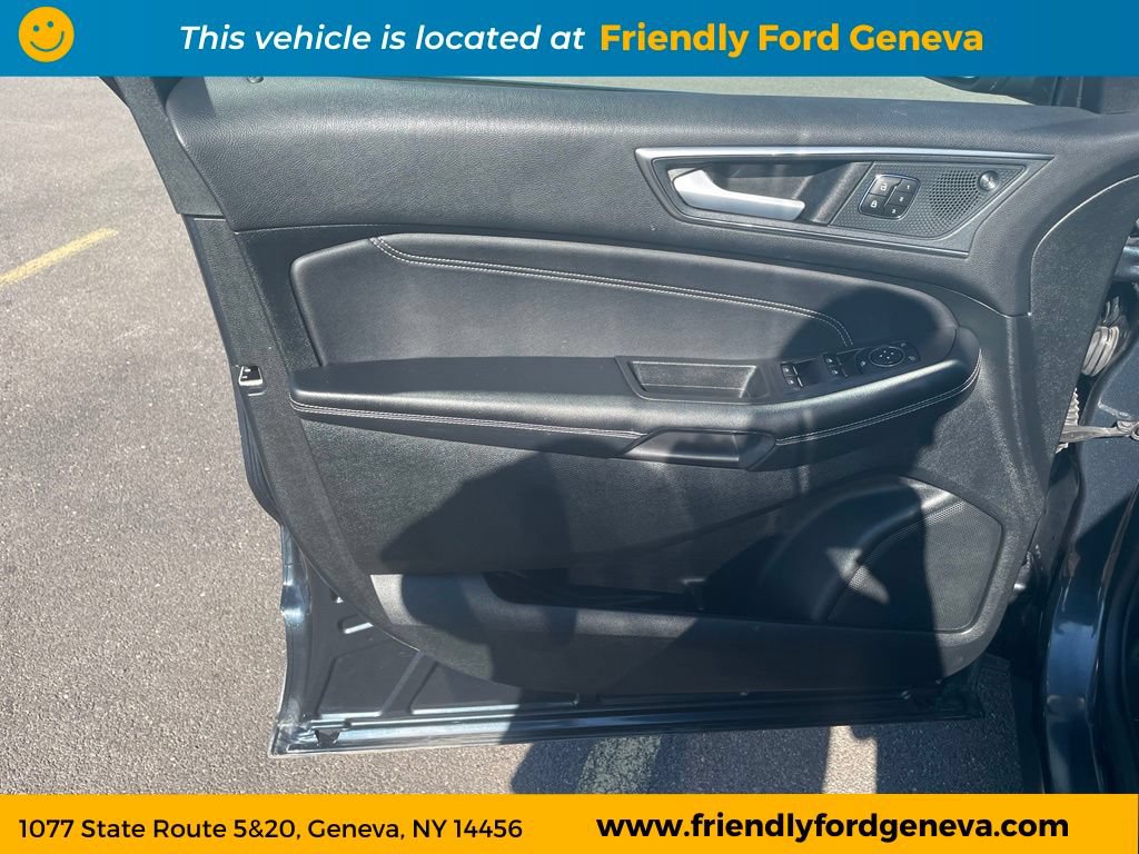 Used 2023 Ford Edge Titanium AWD/4WD image 13