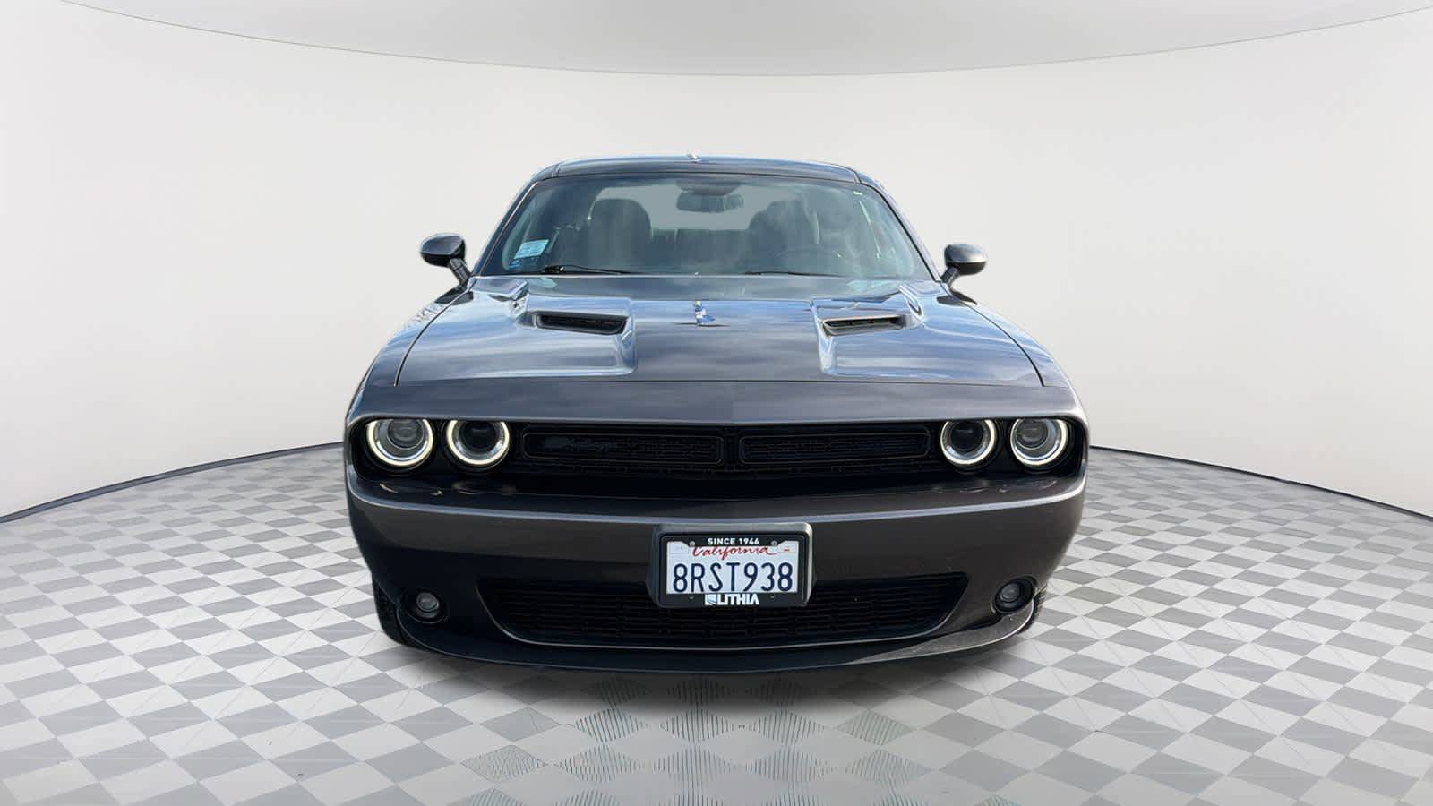 Used 2020 Dodge Challenger SXT w/ Blacktop Package RWD video 2