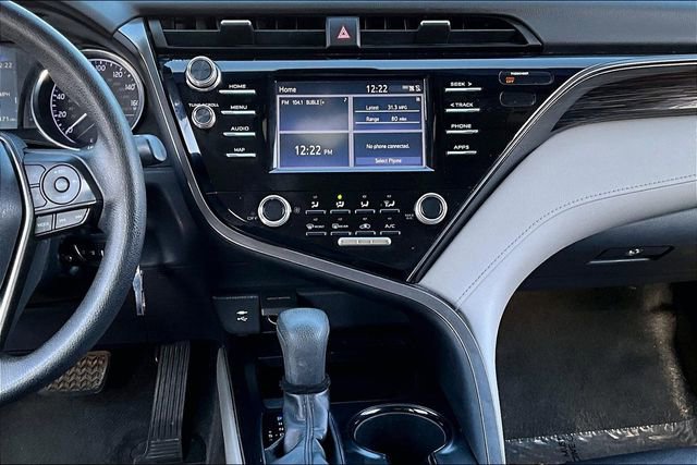 Used 2019 Toyota Camry LE image 6