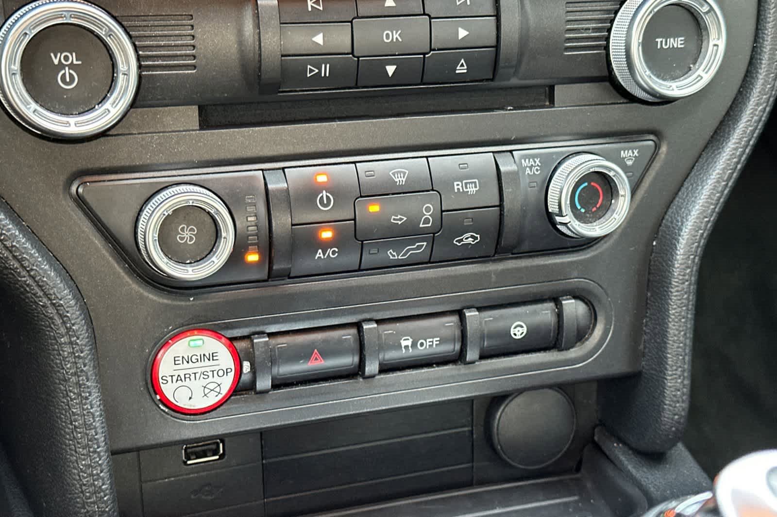 Used 2016 Ford Mustang Coupe image 19