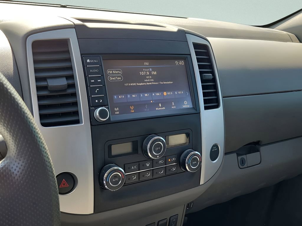 Used 2021 Nissan Frontier SV image 27