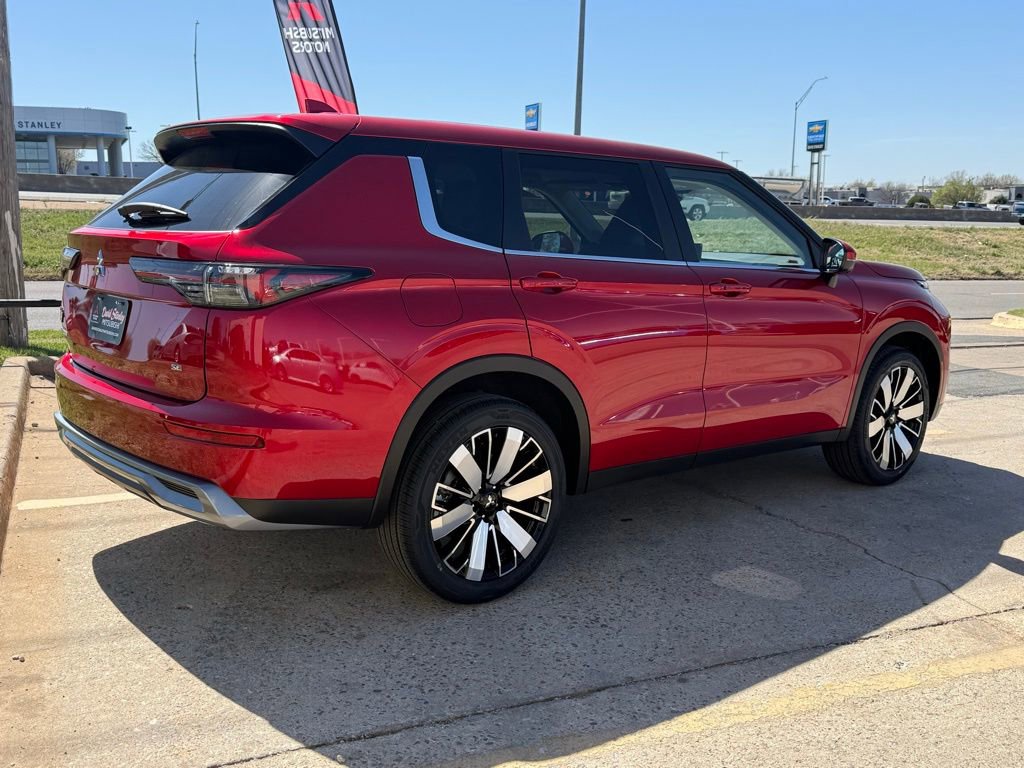 New 2026 Mitsubishi Outlander SE image 11