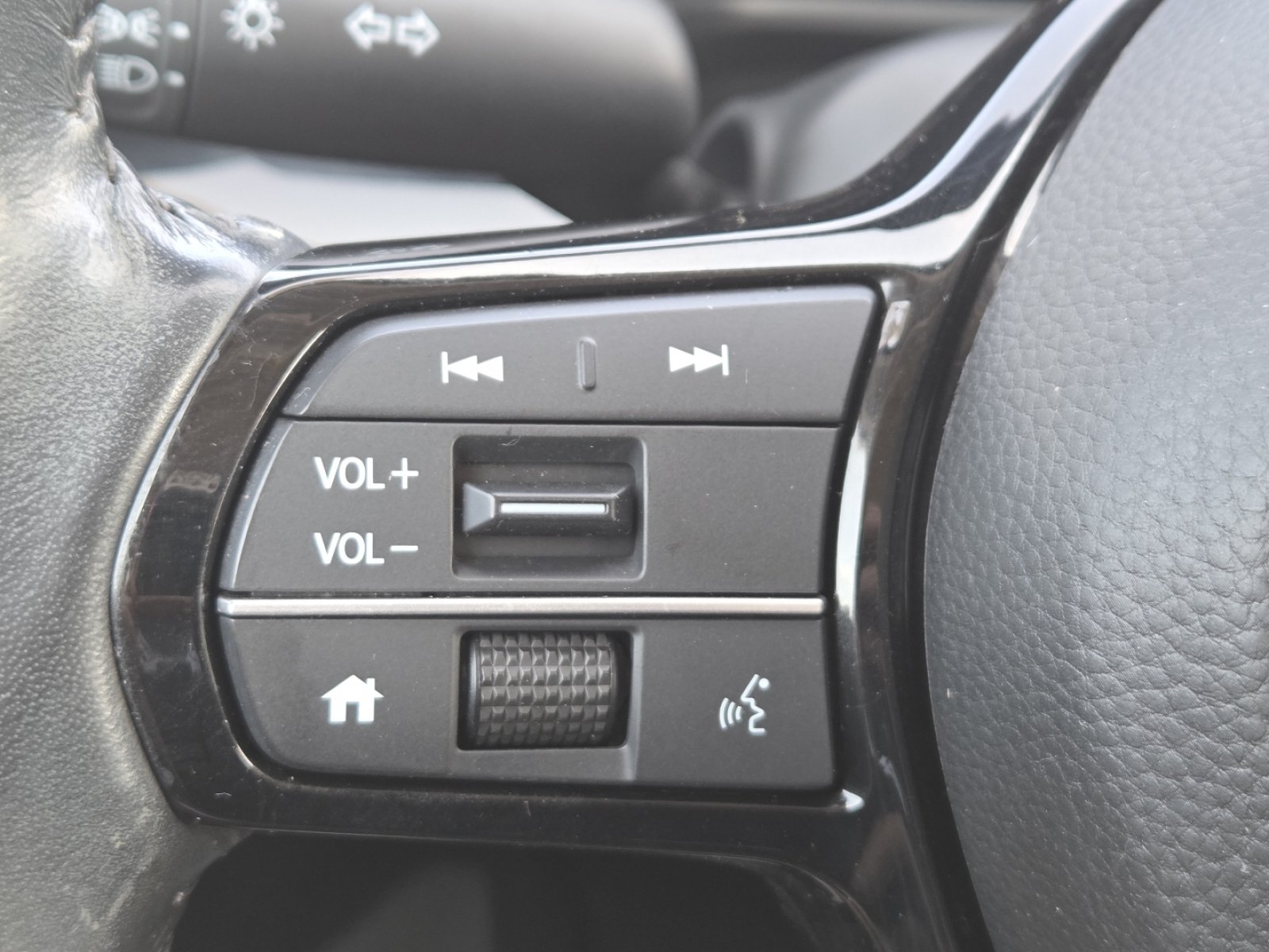 Used 2023 Honda CR-V EX-L image 32
