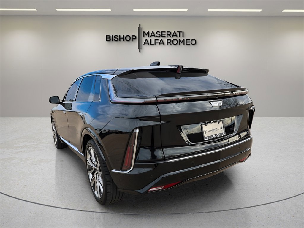 Used 2023 Cadillac Lyriq 2WD image 5