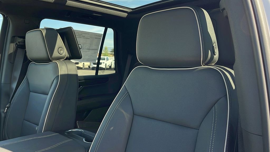 New 2026 GMC Yukon Elevation image 13