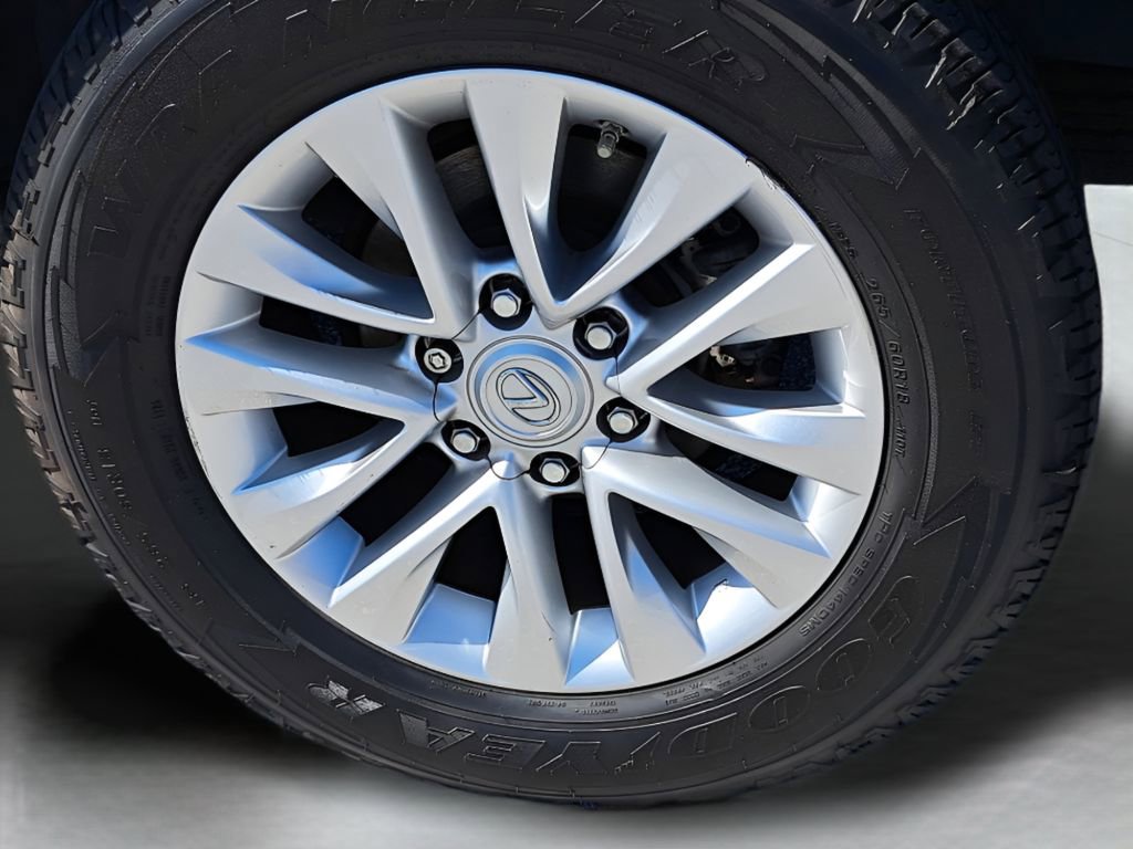 Used 2022 Lexus GX 460 Premium w/ Premium Package image 5