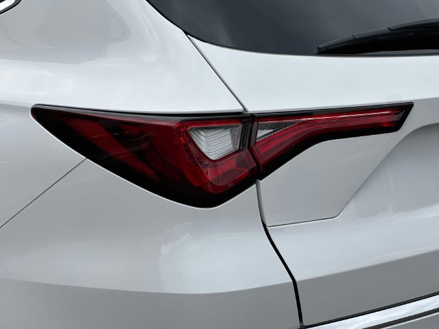 Certified 2023 Acura MDX w/ Technology Package AWD/4WD image 16