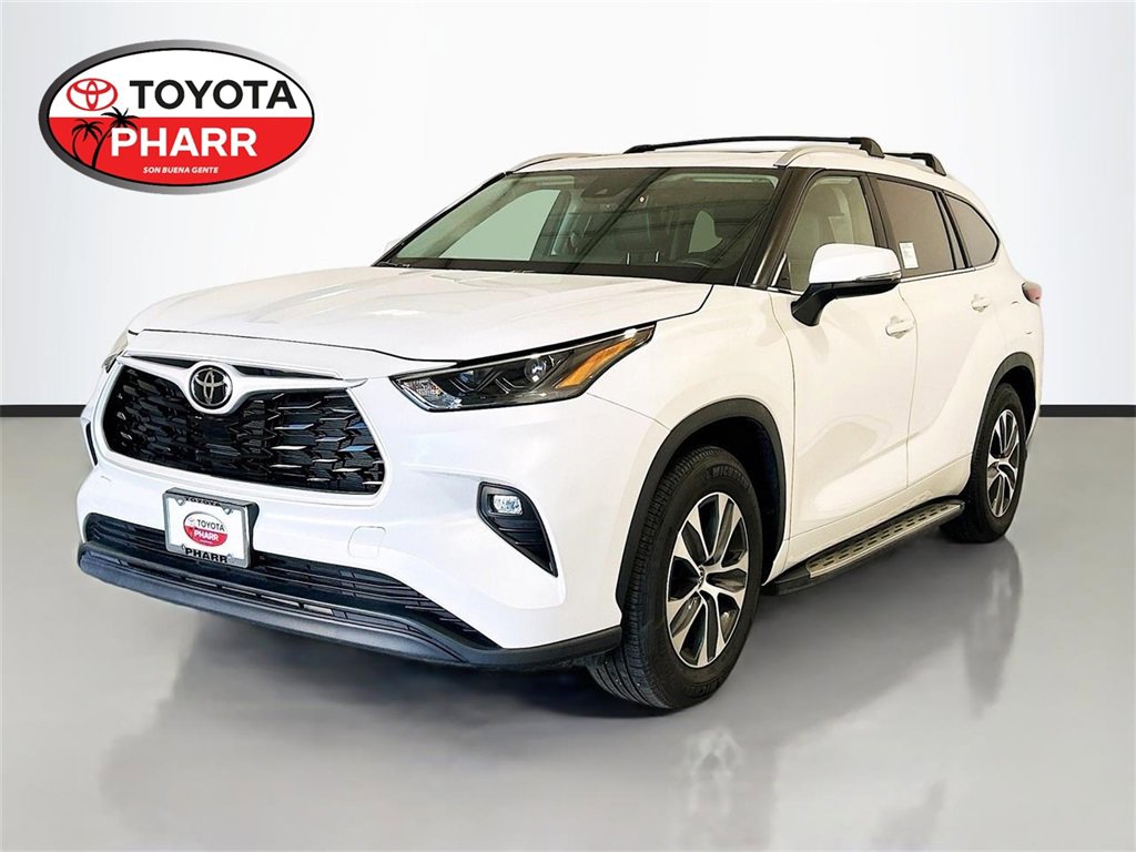 Used 2024 Toyota Highlander XLE