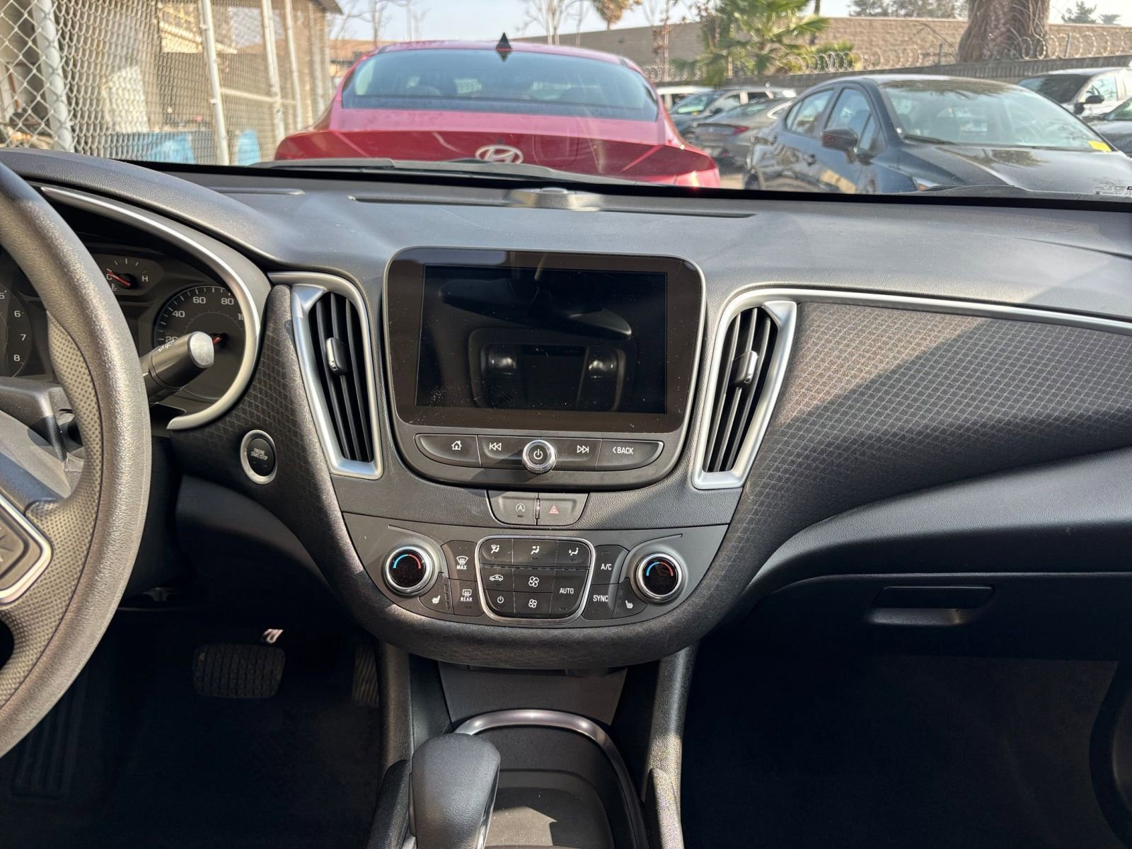 Used 2024 Chevrolet Malibu LT image 17