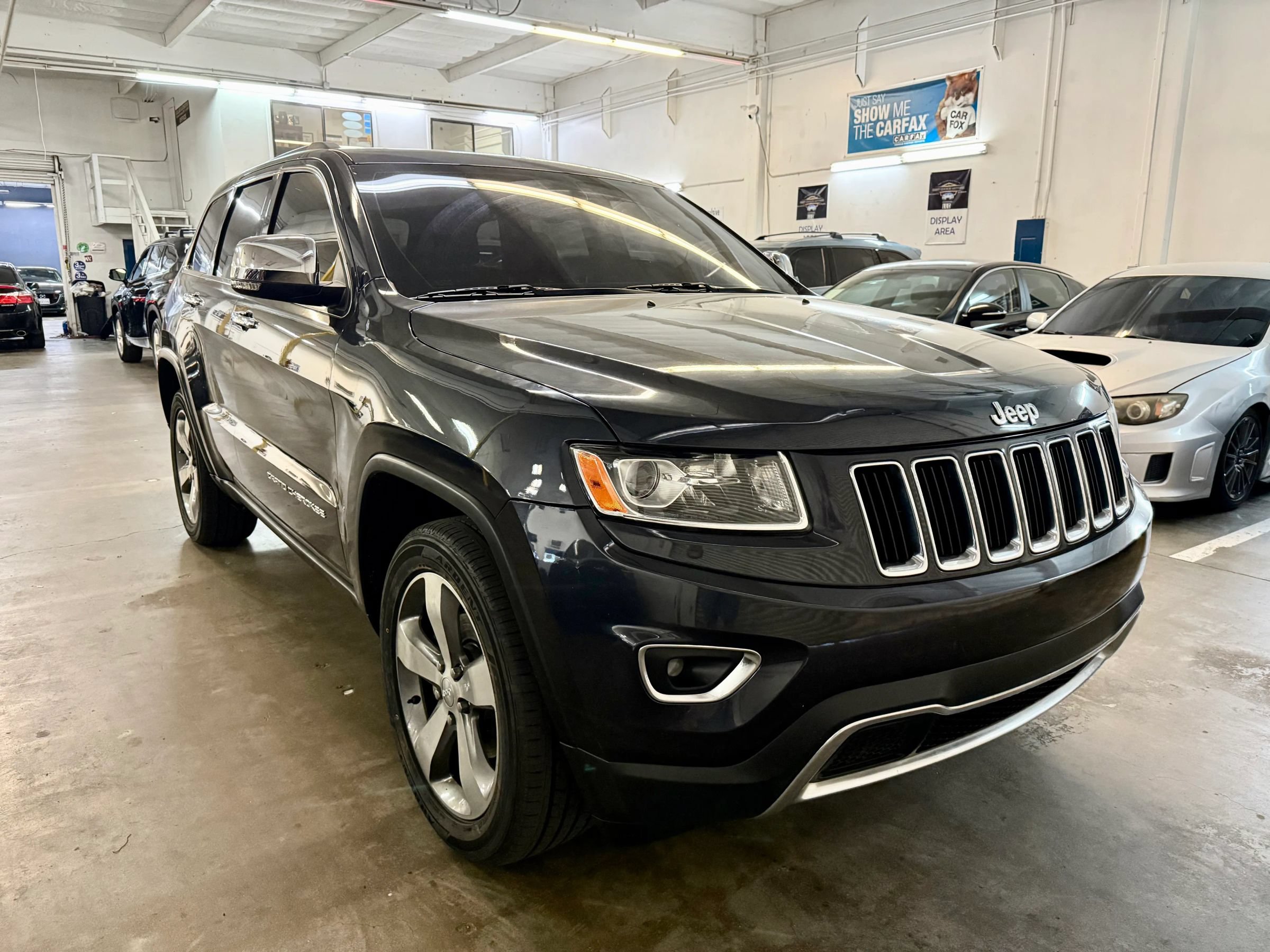 Used 2015 Jeep Grand Cherokee Limited RWD image 3