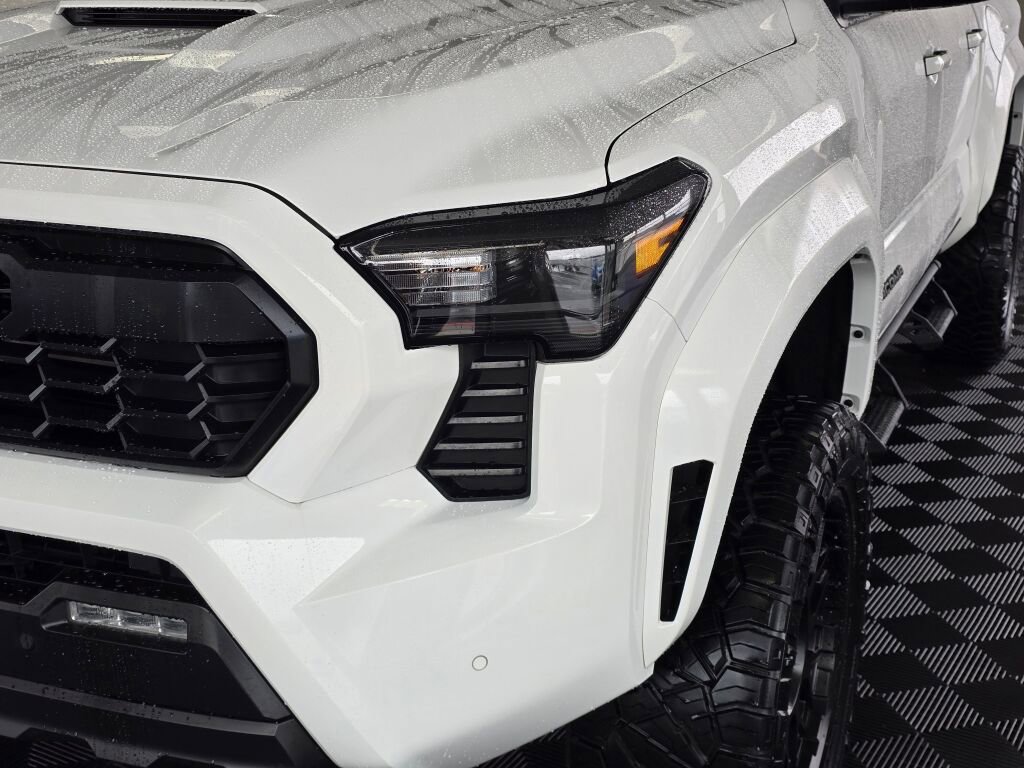 Used 2024 Toyota Tacoma TRD Sport w/ TRD Sport Upgrade Package image 10