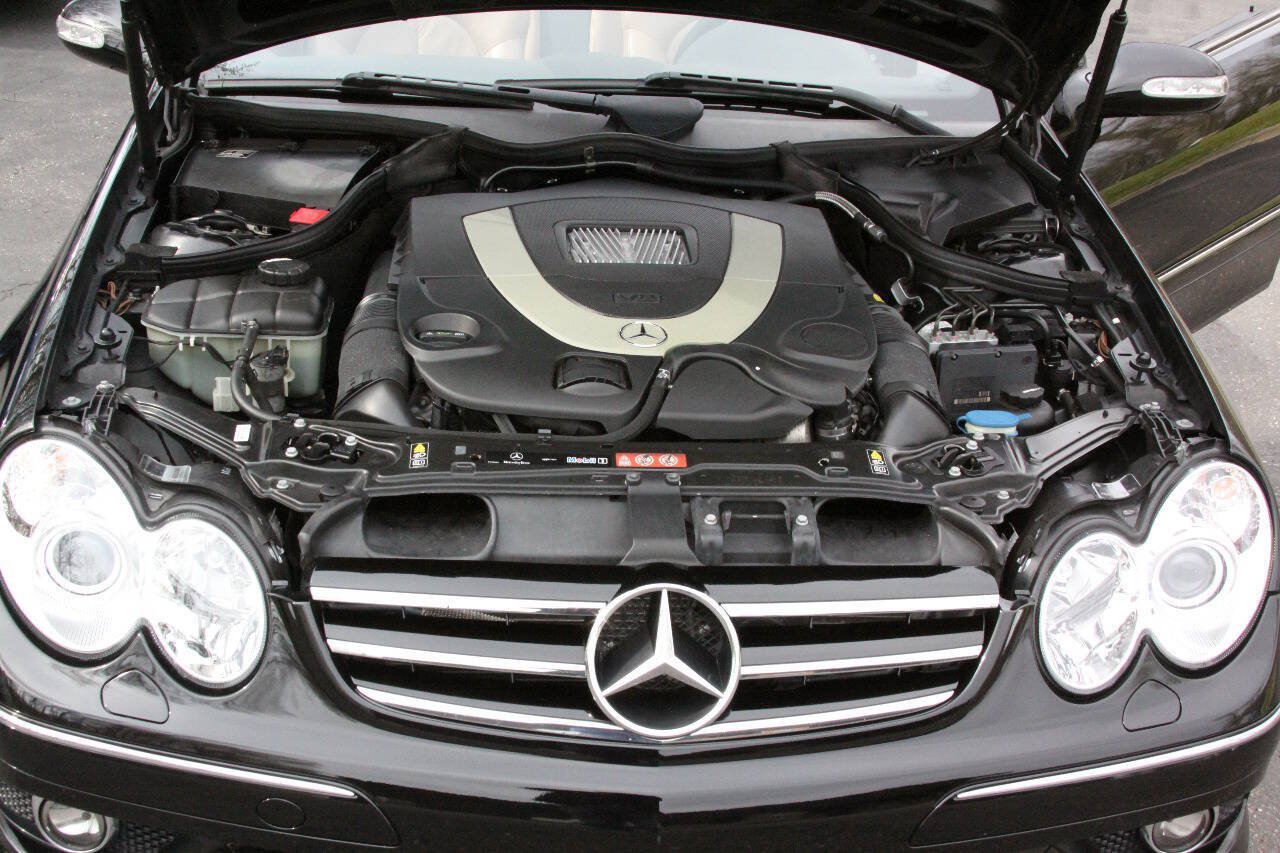 Used 2008 Mercedes-Benz CLK 550 Cabriolet image 27