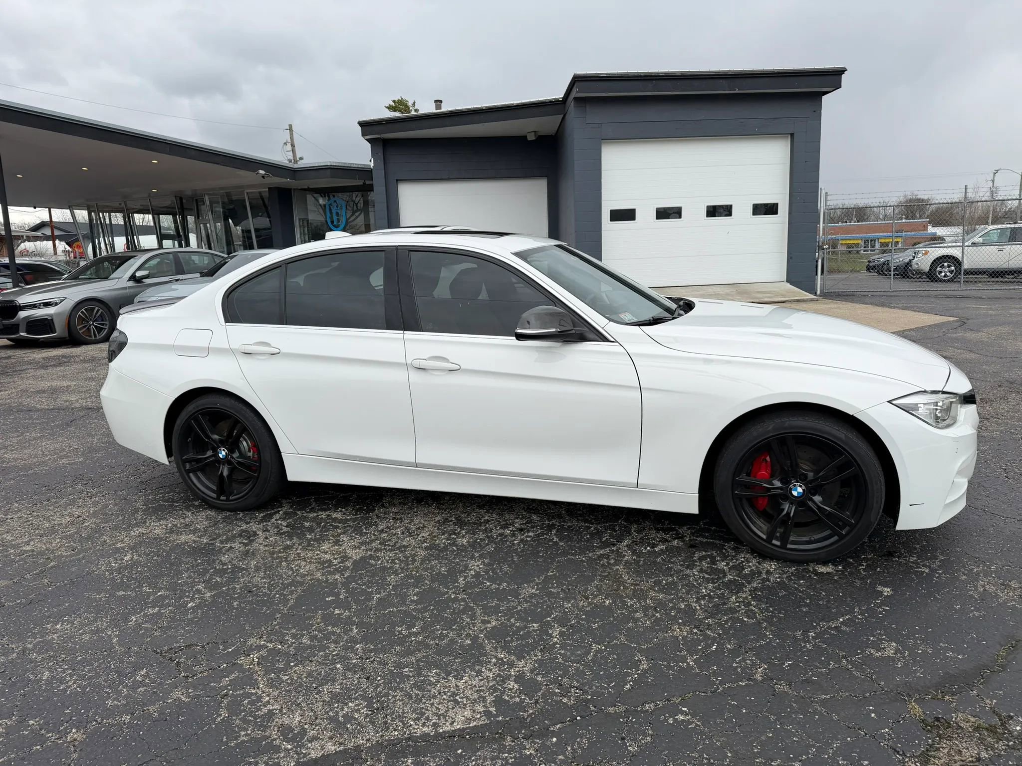 Used 2016 BMW 340i xDrive 340i xDrive Sedan 4D image 10