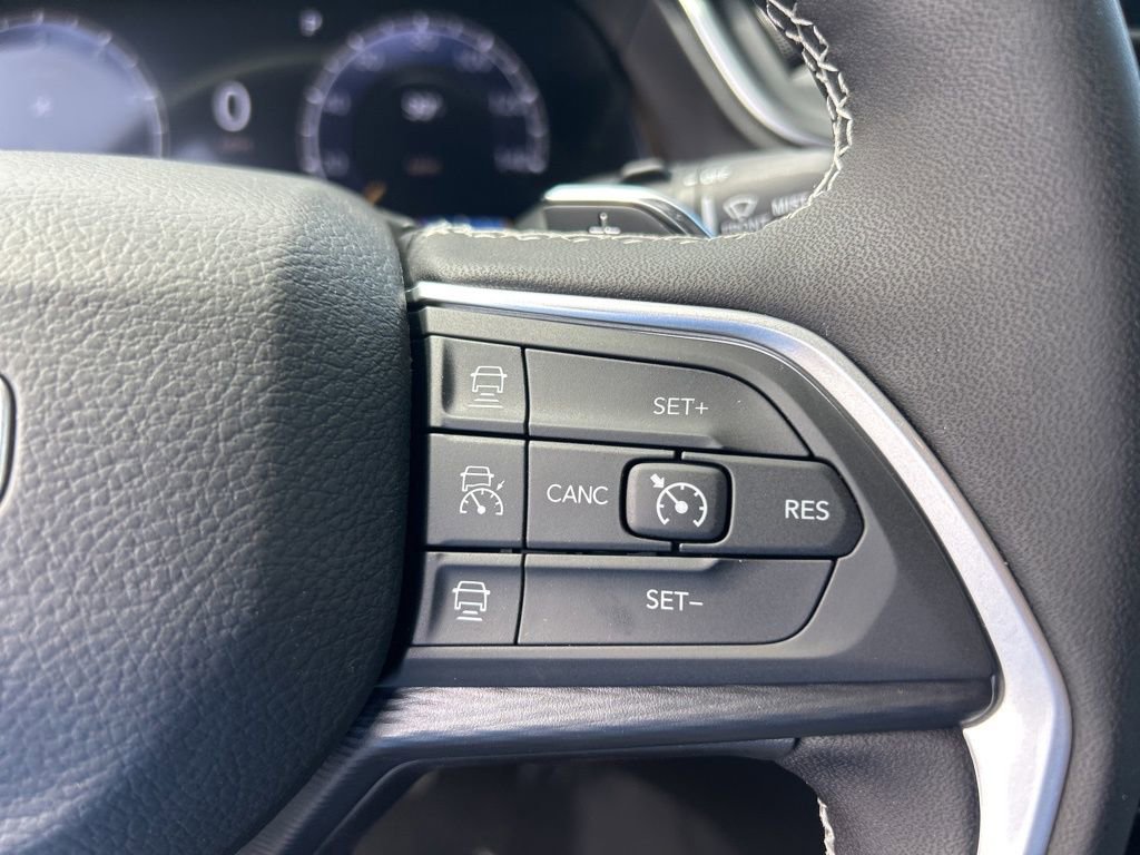 New 2025 Jeep Grand Cherokee Laredo X w/ Luxury Tech Group I image 43