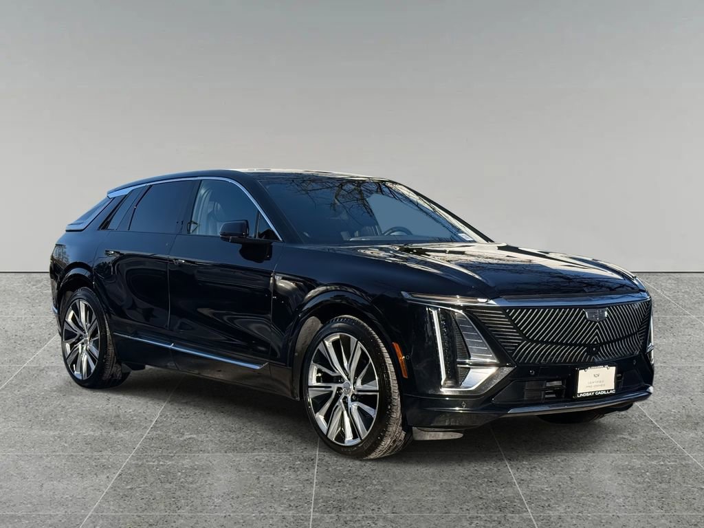 Used 2024 Cadillac Lyriq Luxury w/ LPO, Floor Liner Package image 9