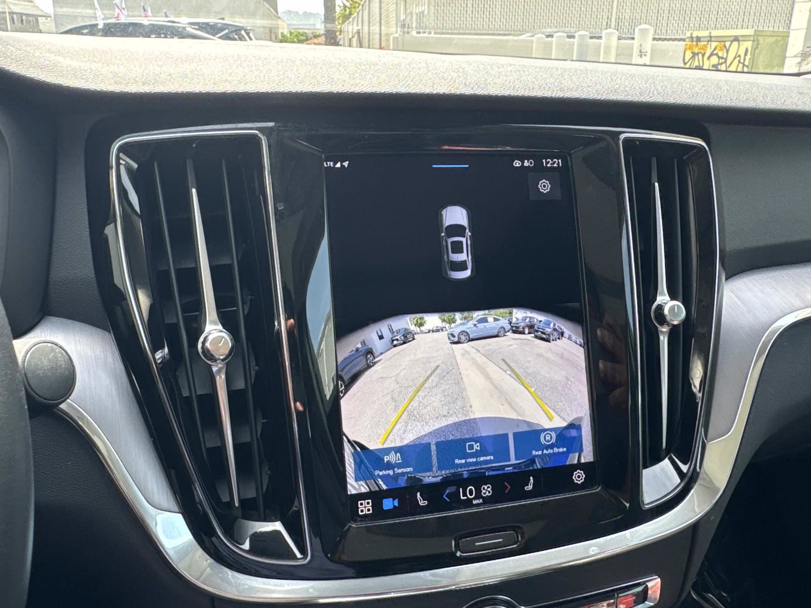 Used 2024 Volvo S60 B5 Core image 25