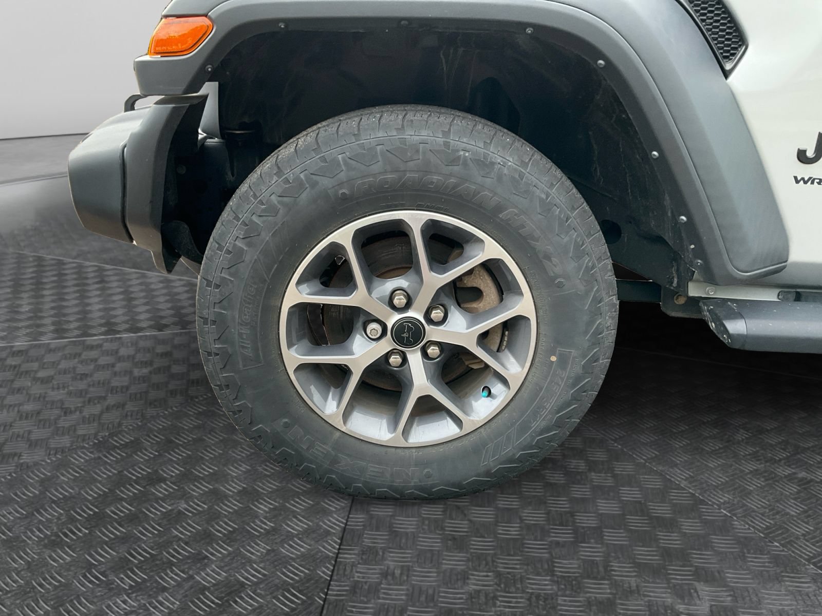 Used 2024 Jeep Wrangler Unlimited Sport AWD/4WD image 16