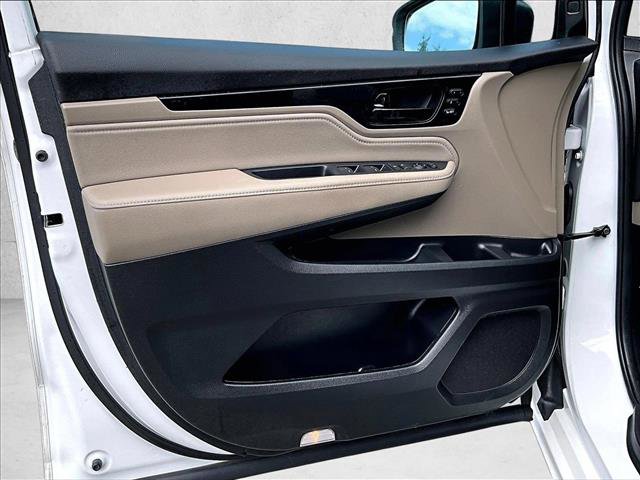 Used 2024 Honda Odyssey Touring image 17