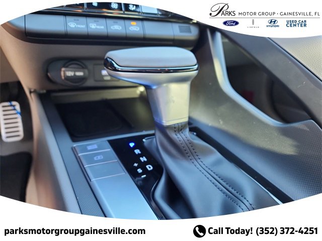 New 2025 Hyundai Elantra Sport image 18