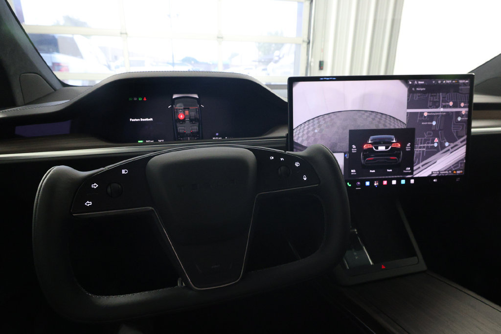 Used 2023 Tesla Model X AWD/4WD image 19