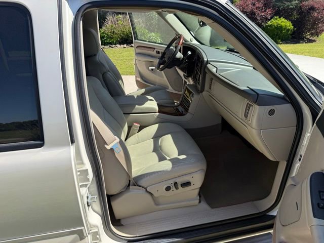 Used 2005 Cadillac Escalade ESV AWD image 20