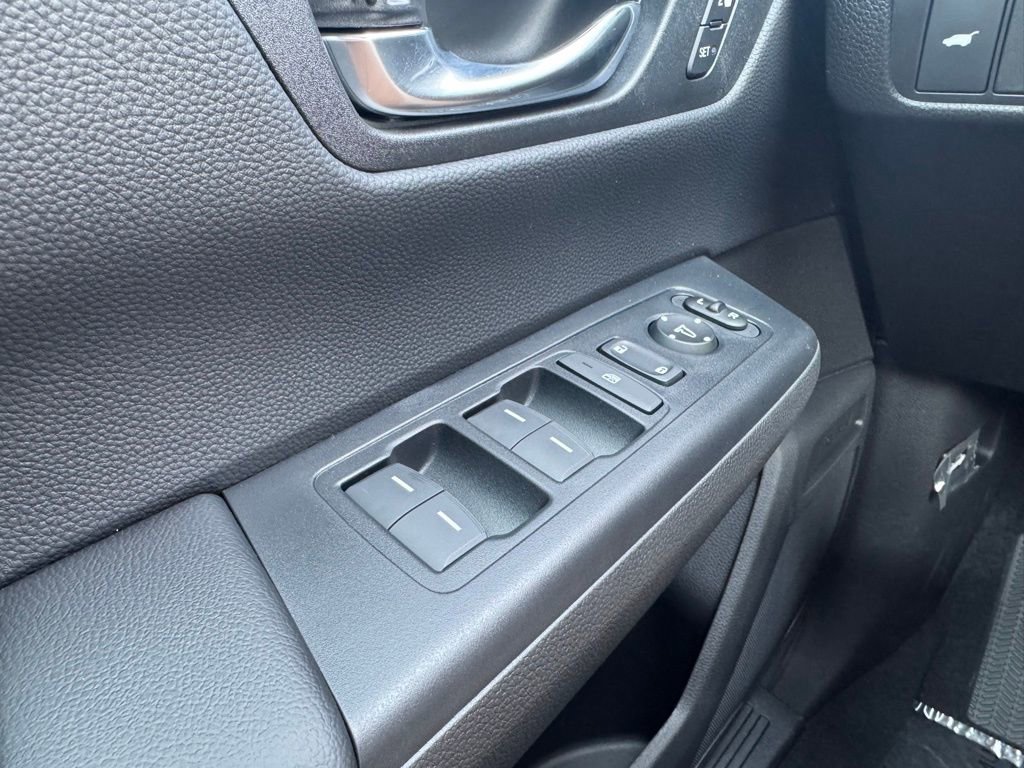 Used 2026 Honda CR-V Sport-L image 11