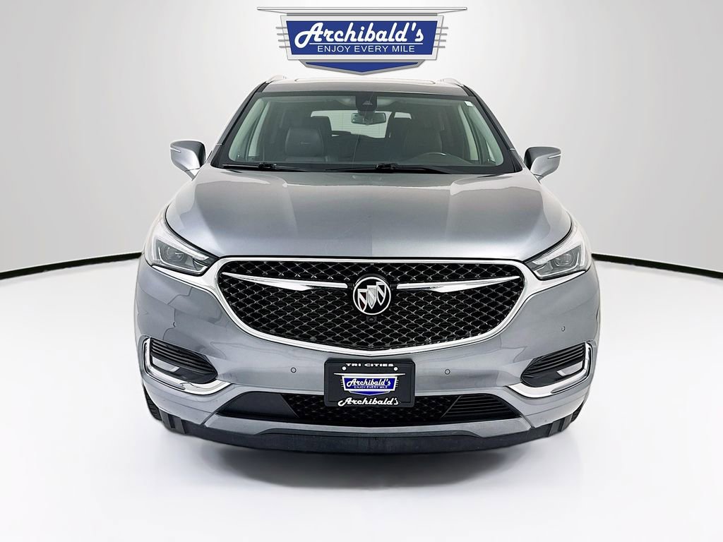 Used 2020 Buick Enclave Avenir w/ Avenir Technology Package AWD/4WD image 2