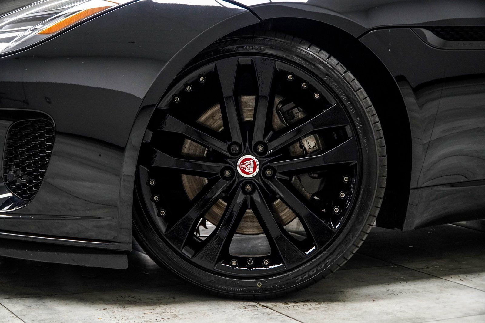 Used 2019 Jaguar F-TYPE Convertible image 7