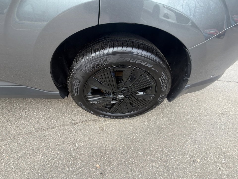 Used 2025 Nissan Murano SV image 26