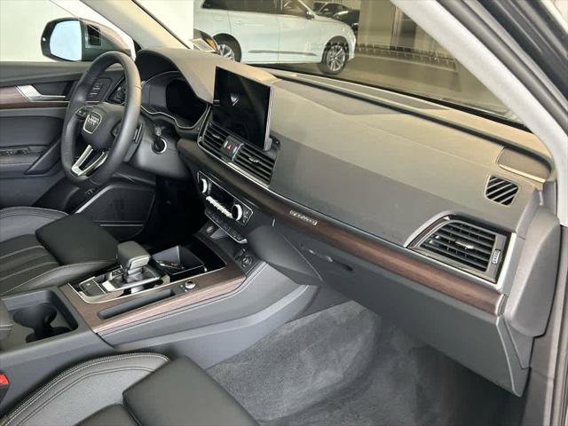 Certified 2025 Audi Q5 2.0T Premium Plus image 24