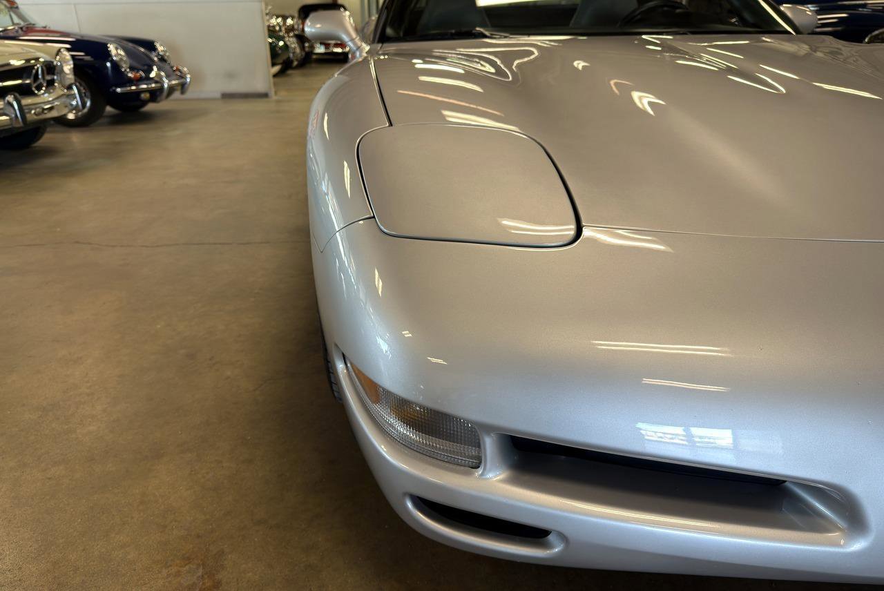 Used 1997 Chevrolet Corvette Coupe w/ Memory Pkg RWD image 24