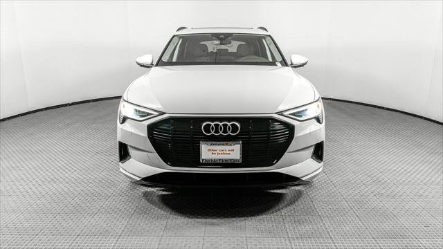 Used 2021 Audi e-tron Premium Plus w/ Premium Plus Package image 12
